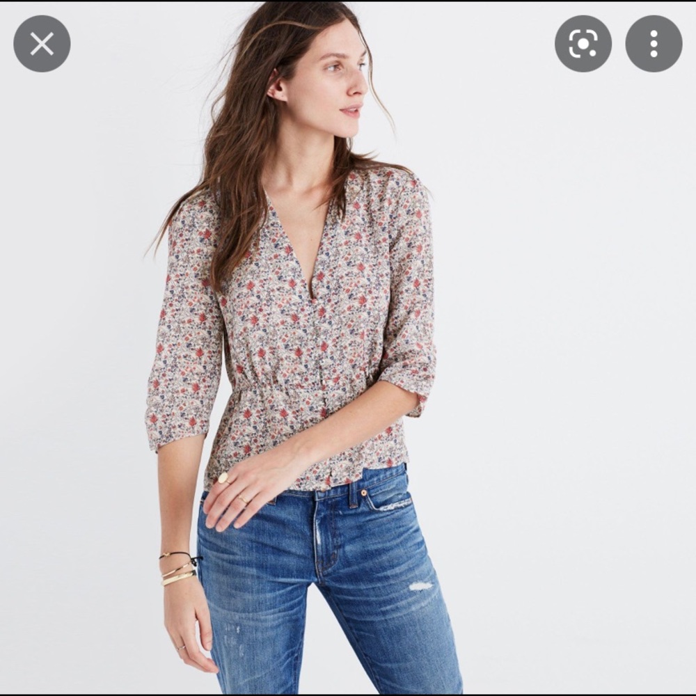 SOLD - Madewell Petal button front blouse 100% Silk